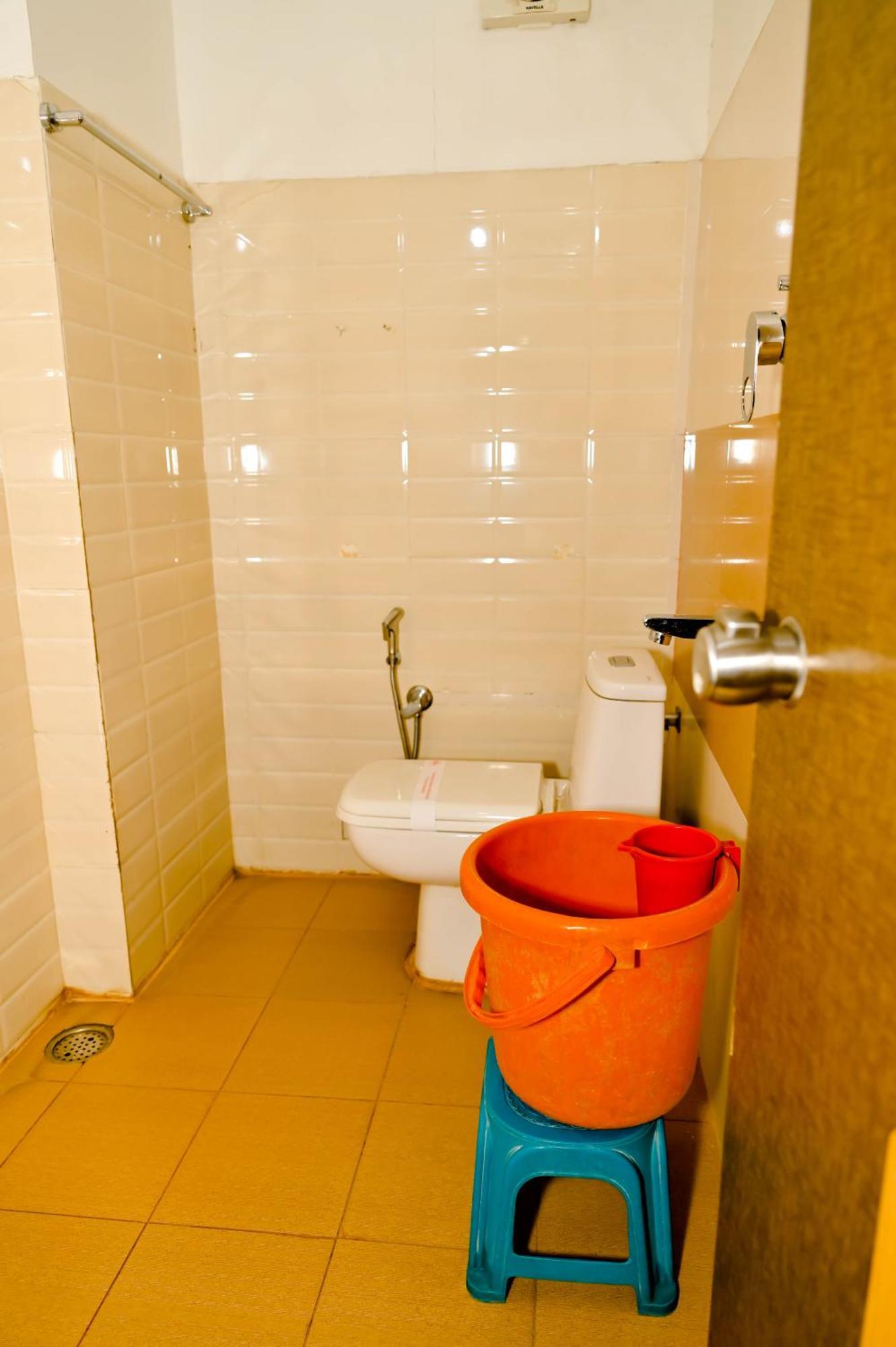 Townhouse Mk Hotel Chikmagalur Bagian luar foto
