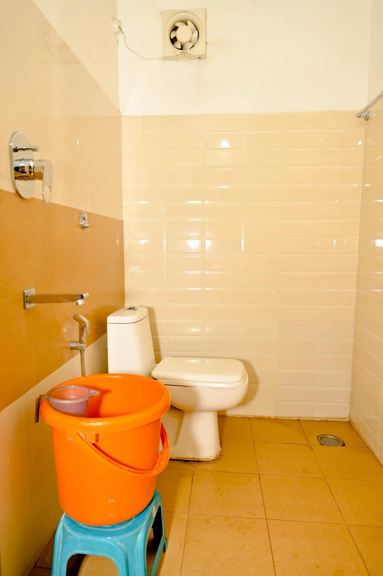 Townhouse Mk Hotel Chikmagalur Bagian luar foto